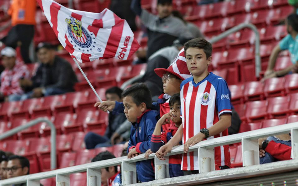 Podrán ingresar 11 mil aficionados en el encuentro de Chivas ante Pumas