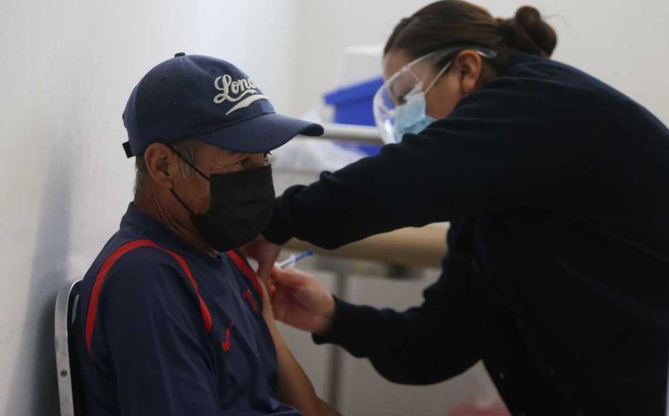 México logra aplicar más de un millón de dosis de la vacuna contra covid-19