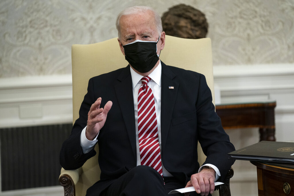 Biden planea aportar 4.000 mdd a plan de vacunación global