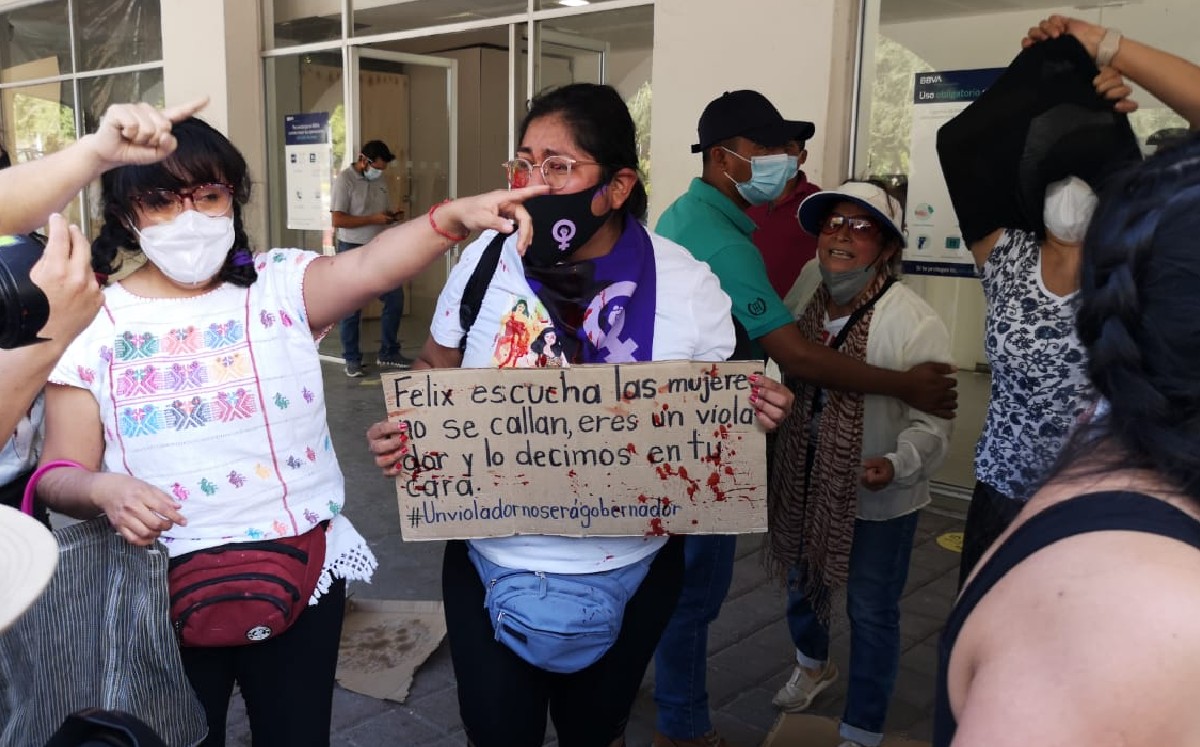 Feministas se enfrentan con mujeres simpatizantes de Félix Salgado Macedonio  