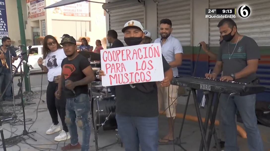 Músicos de Torreón llegan a Nuevo León para seguir cantando y sobrevivir 