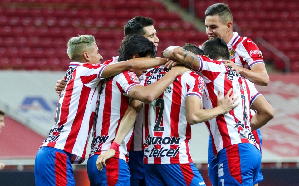 Chivas remonta y vuelve a ganar en el Guardianes 2021