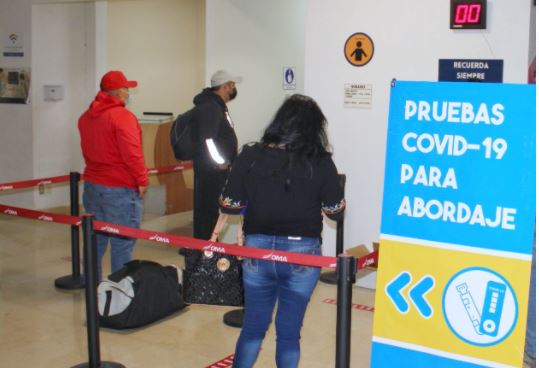 Instalan módulos para prueba rápida de covid-19 en Aeropuerto de Durango