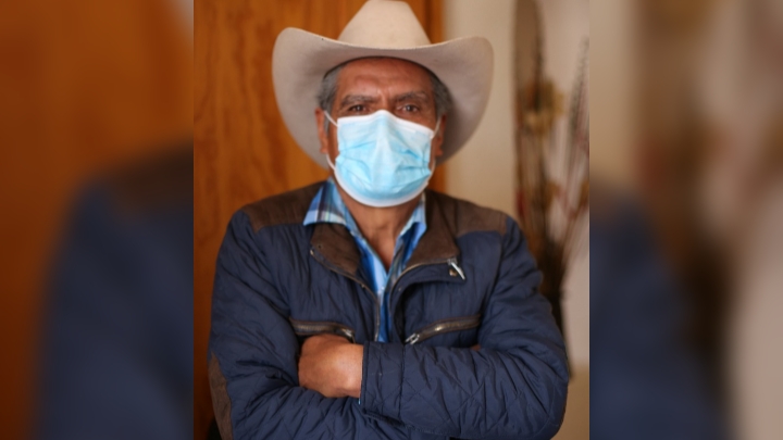 "La edad solo está en la mente": hombre de 66 años avanza en estudios