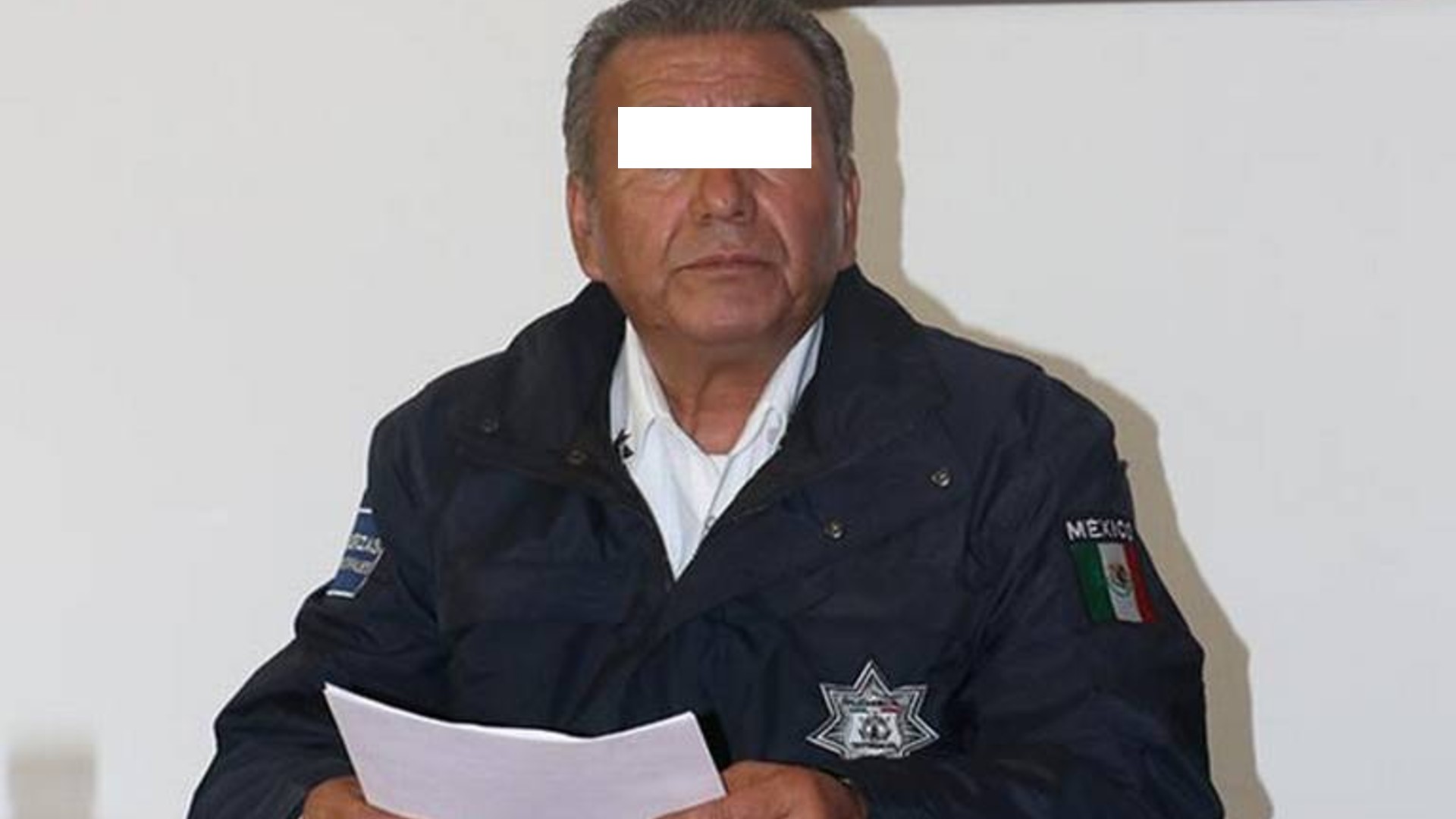 Detienen a titular de la SSC de Zacatlán para investigarlo por fuga de reo