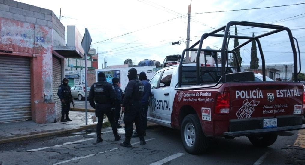 Policías estatales iban por ladrones de autopartes y son golpeados en 'la 46 poniente'