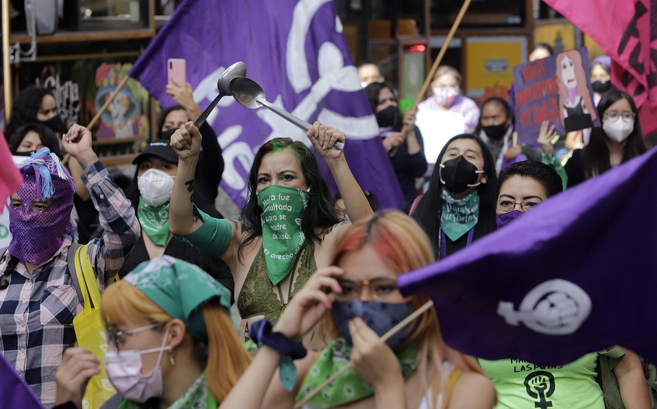 Universitarias convocan a paro laboral el 8 de marzo