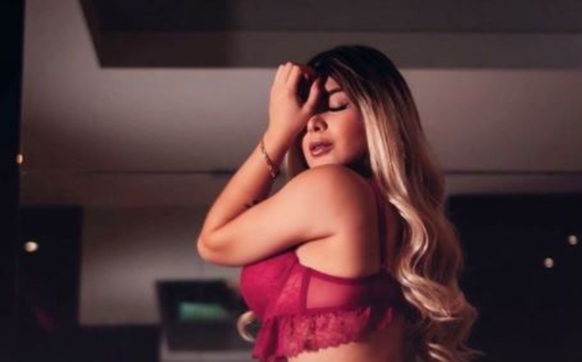Madeleyn Ainley protagoniza vídeo en el que aparece con atrevido conjunto de lencería
