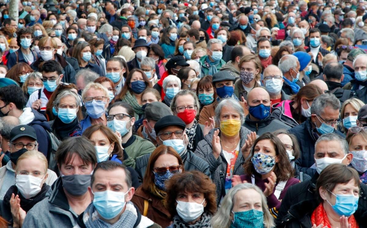 México podría alcanzar el punto más bajo de contagios por COVID la próxima semana