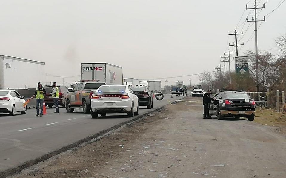 Encuentran restos humanos al interior de bolsas negras abandonadas en carretera