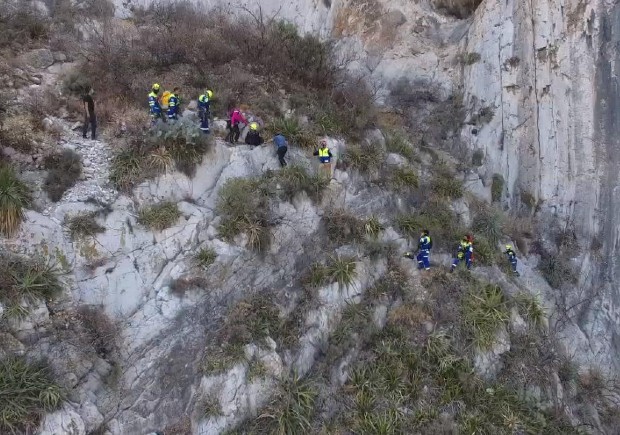 Protección Civil rescata a dos mujeres tras extraviarse en la Cueva de la Virgen
 