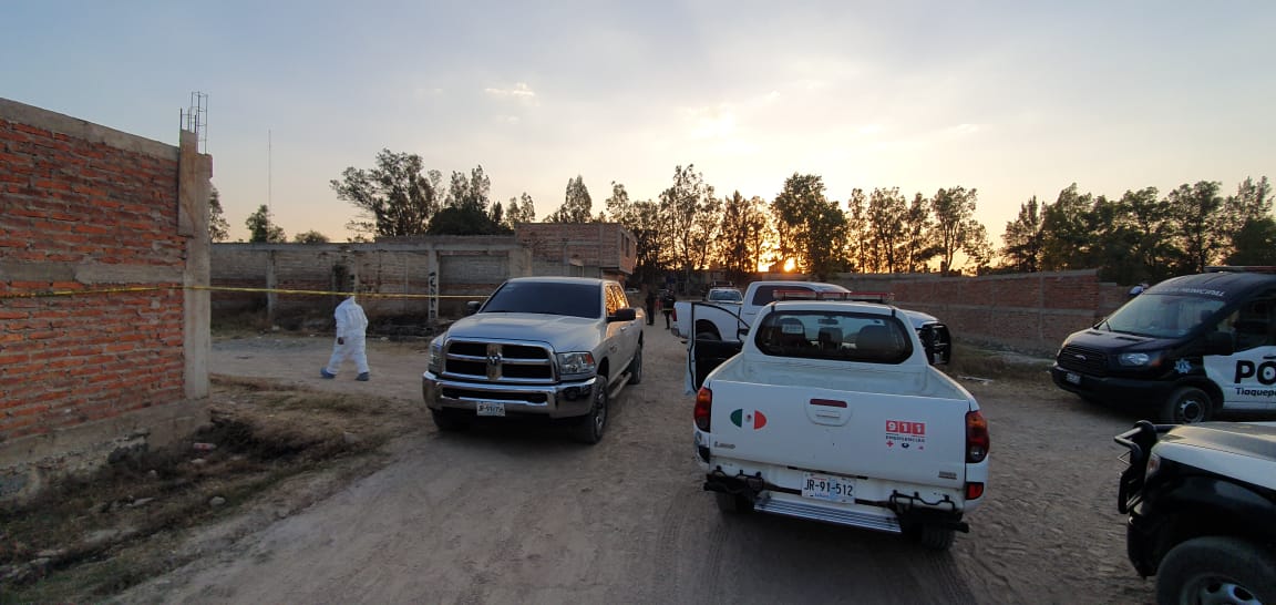 Albañiles localizan a mujer sin vida en obra negra de Tlaquepaque