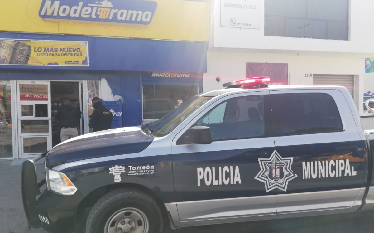 Despojan de 40 mil pesos a encargado de expendio en Torreón