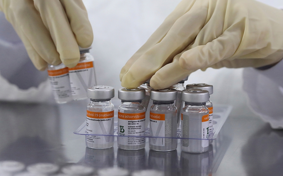 Nuevo lote de vacunas anticovid de SinoVac llegará a México el jueves