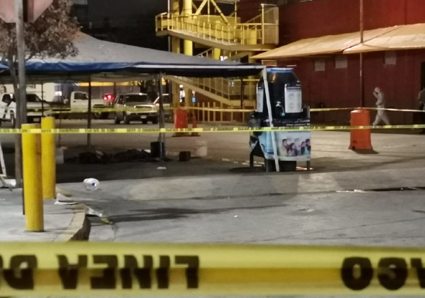 Muere indigente tras presuntamente ser atacado con un block en Monterrey