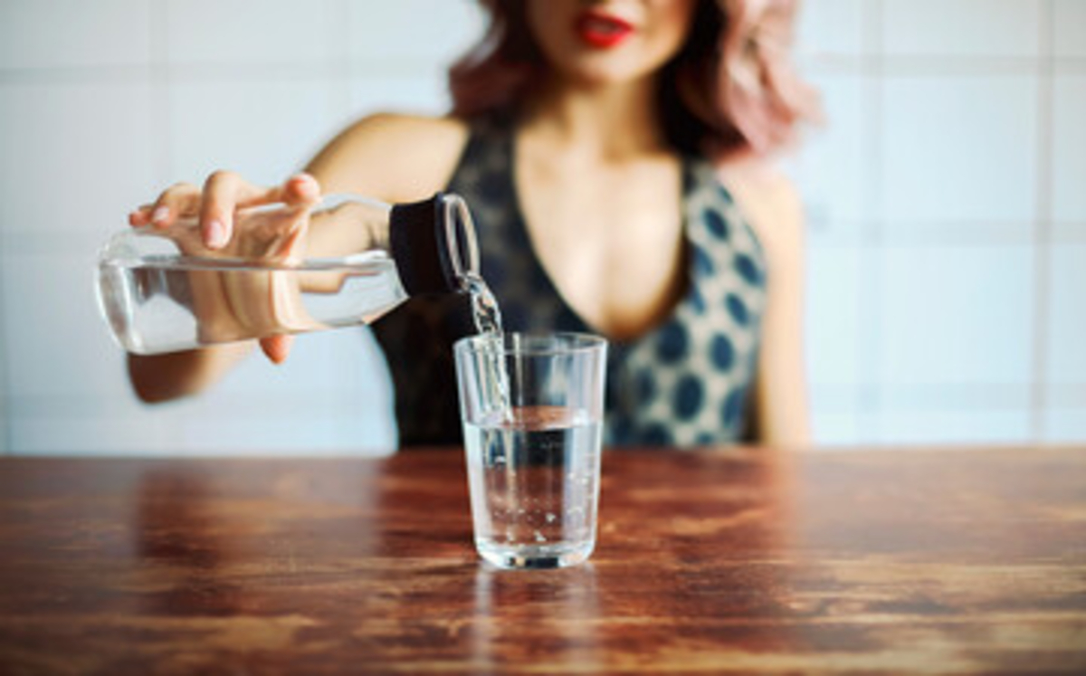 Mexicanos aumentaron consumo de agua natural tras la pandemia