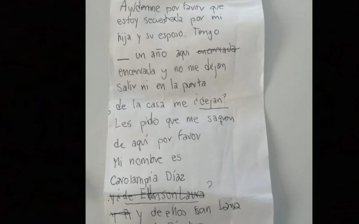 “Ayúdenme por favor estoy secuestrada por mi hija y su esposo”: Abuelita pide ayuda mientras la vacunaban contra el COVID