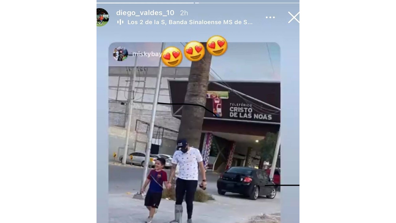 Diego Valdés acude con su hijo al Cristo de las Noas [FOTO]