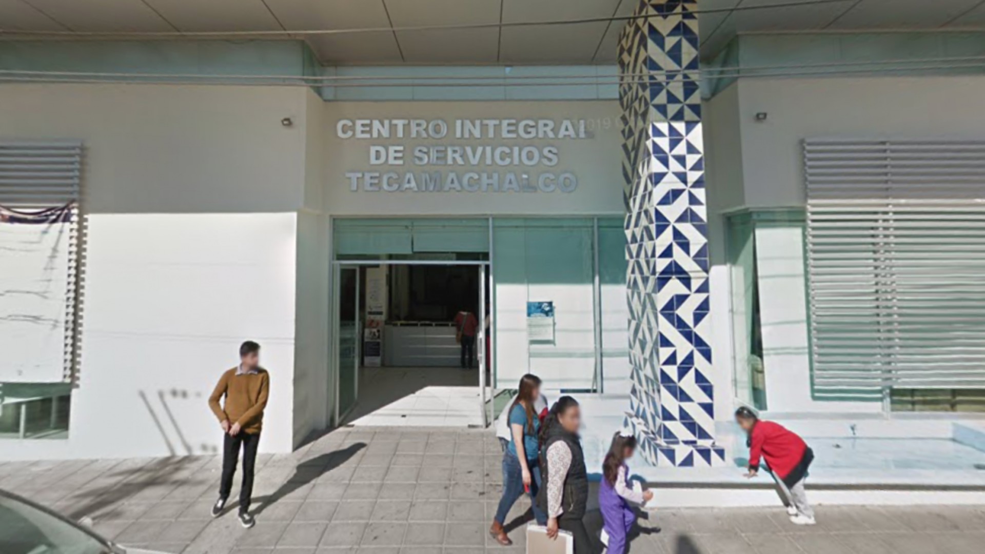 Abandonan cabeza de cerdo en el CIS de Tecamachalco