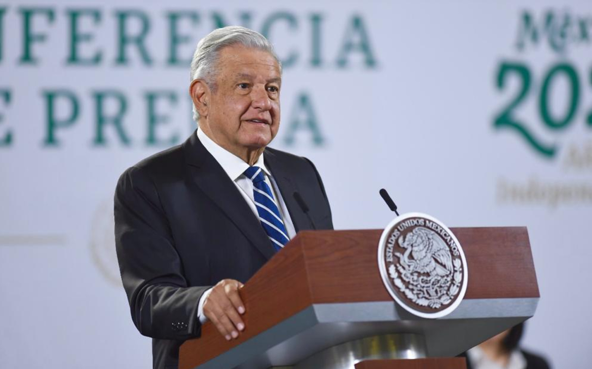AMLO pide a médicos privados esperar su turno para recibir vacuna contra COVID-19