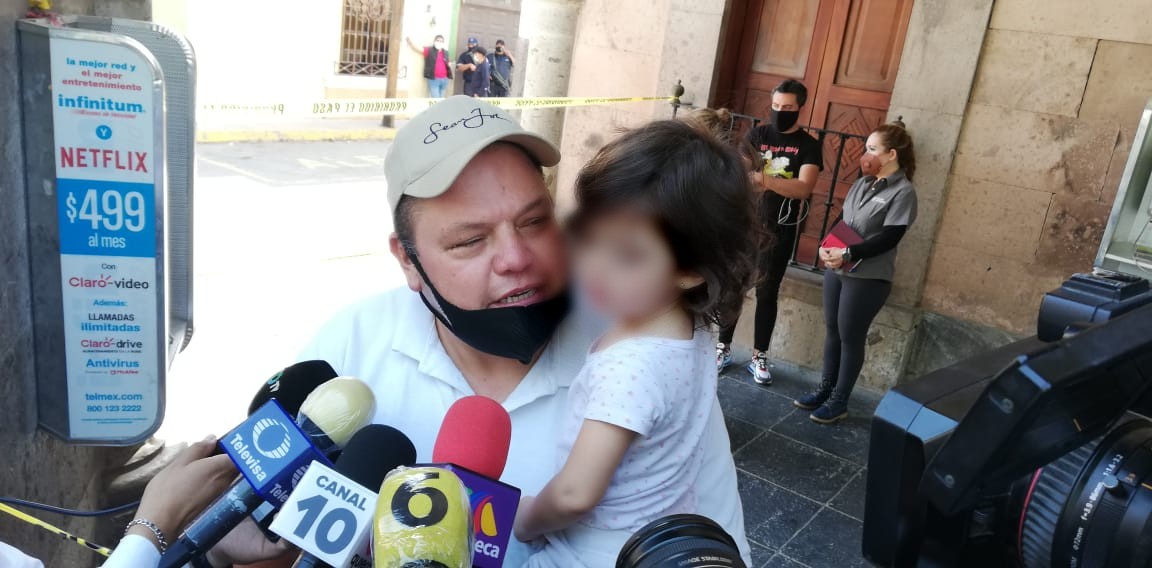 Se reencuentra con su nieta, parte de familia desaparecida en Acatic