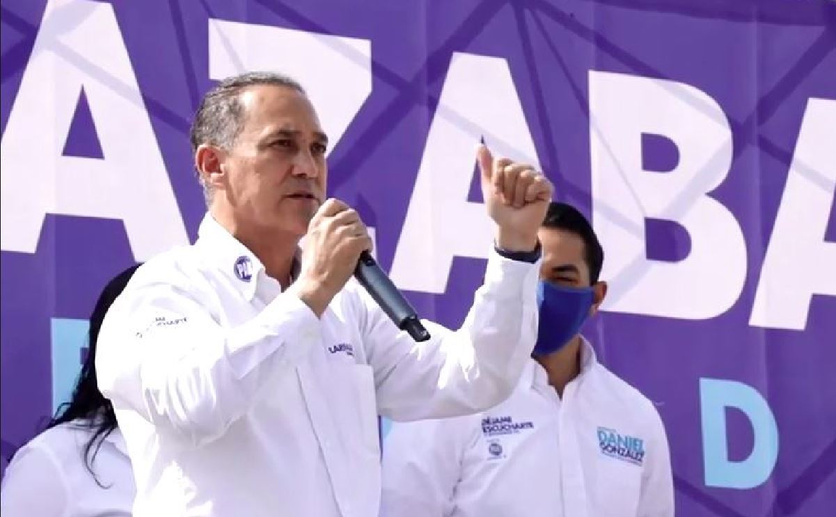 Promete Fernando Larrazabal ampliar la carretera a Colombia