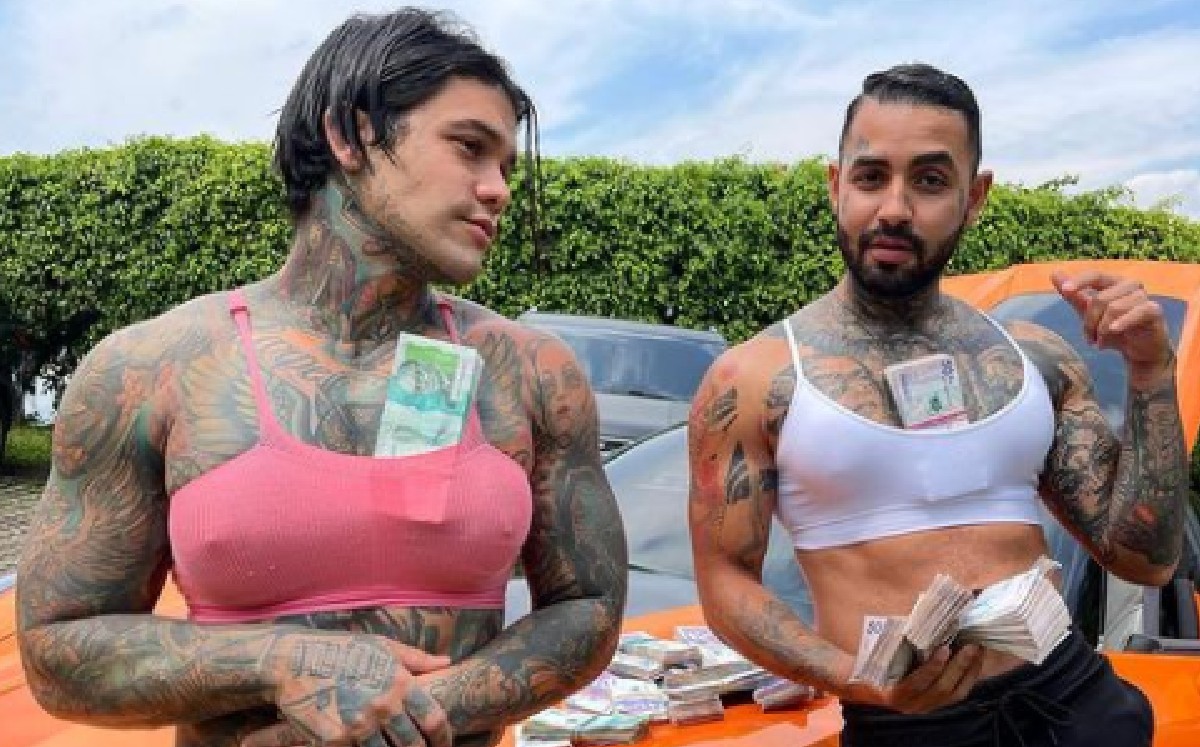 Influencer masculino se pone implantes ¡De senos!