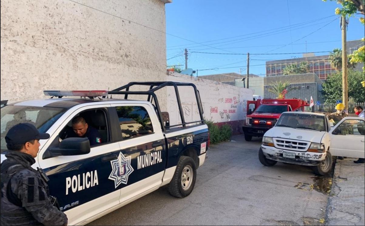 Detienen a mujer por incendiar camioneta de su ex pareja