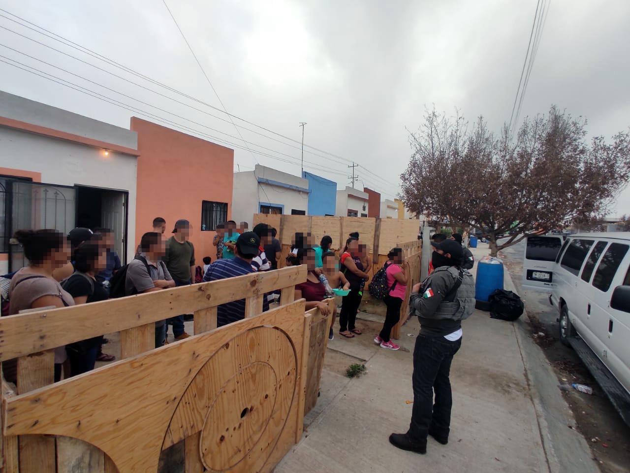 En 48 horas, rescatan a 260 migrantes en un hotel y una casa en Tamaulipas