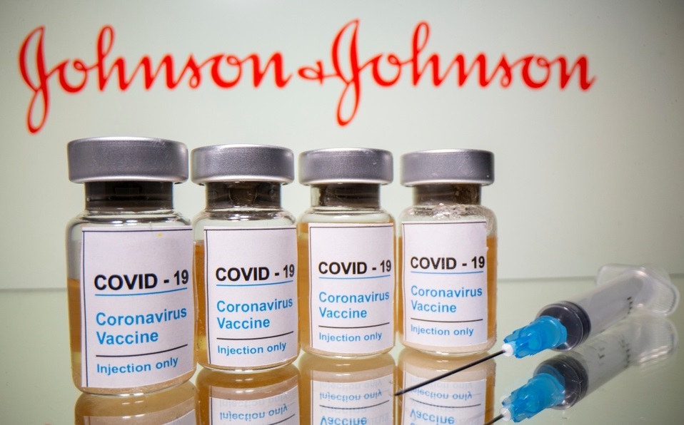 EU pide parar vacunación contra Covid-19 con Johnson & Johnson por casos de trombosis