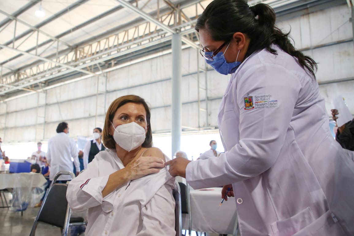 Concluye primer día de vacunación contra Covid en Monterrey y Guadalupe