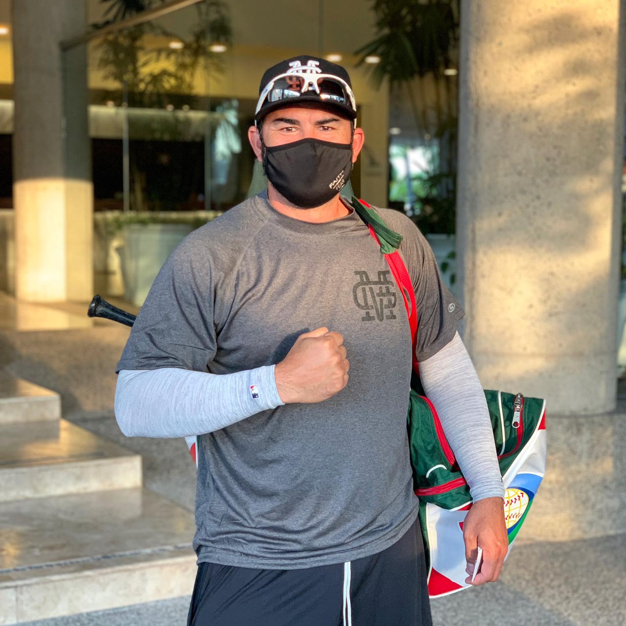 Adrián González se incorpora a pretemporada de Mariachis

 