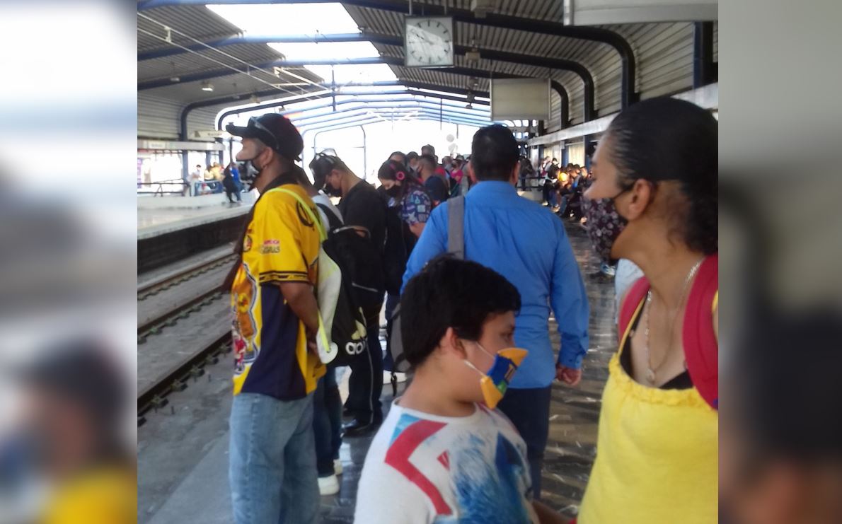 Reportan fallas en la Línea 1 del Metro