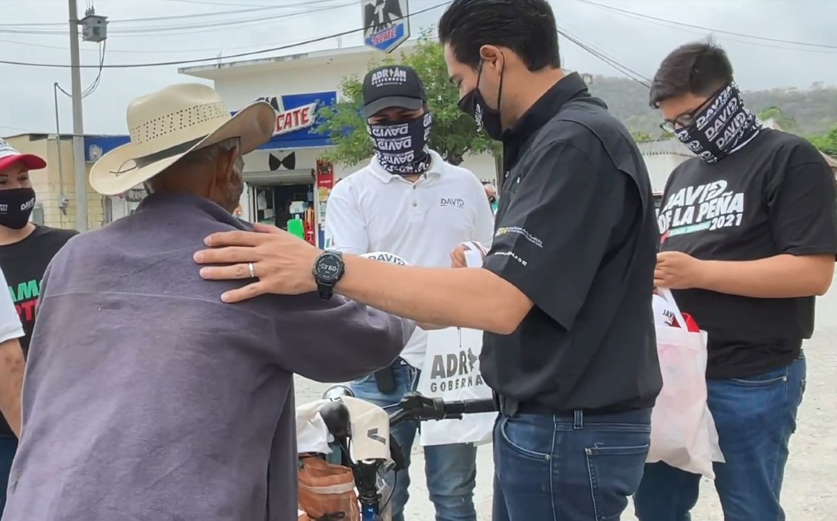 David de la Peña promete aumentar y equipar la policía de Santiago