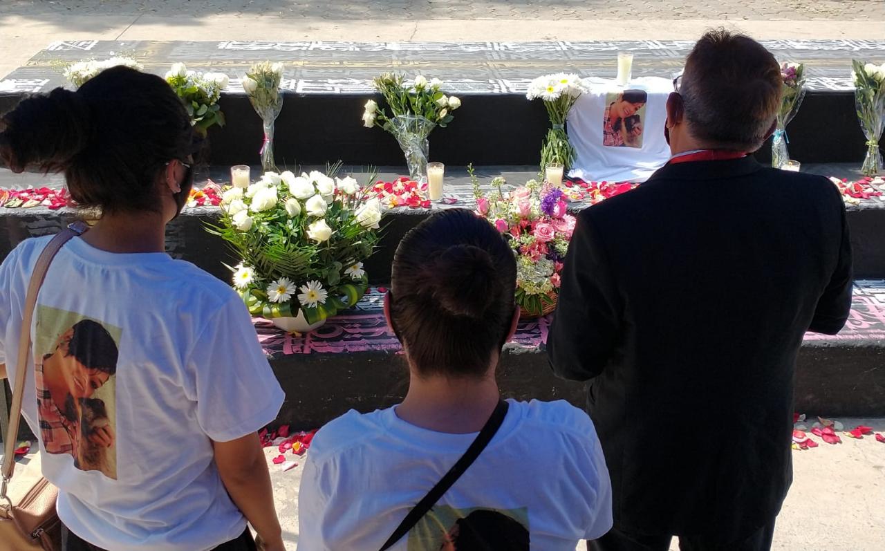 Mural en memoria de Monse Zacatelco, víctima de feminicidio en Xonaca