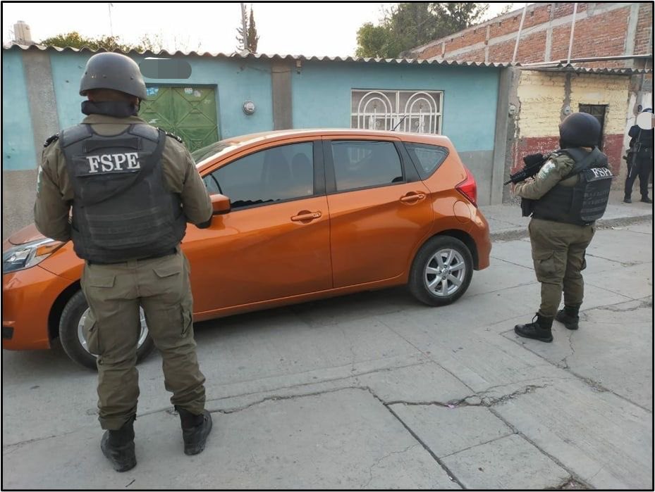 Recuperan pipa y auto con reporte de robo en Guanajuato