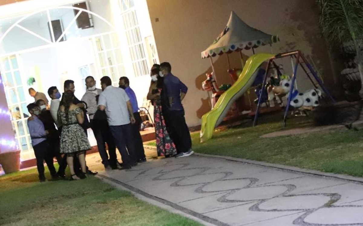 En Ecatepec suspenden fiesta de XV años y un baby shower