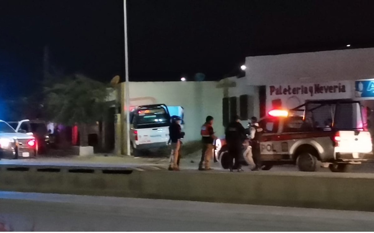Madre e hija mueren luego de que una patrulla se impactó contra su casa en Escobedo       

 