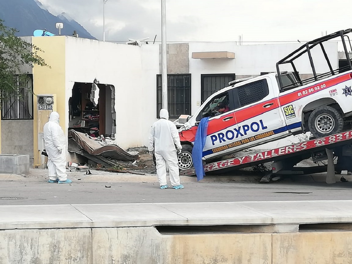 Vinculan a proceso a policía que impactó patrulla contra casa y mató a madre e hija en Escobedo