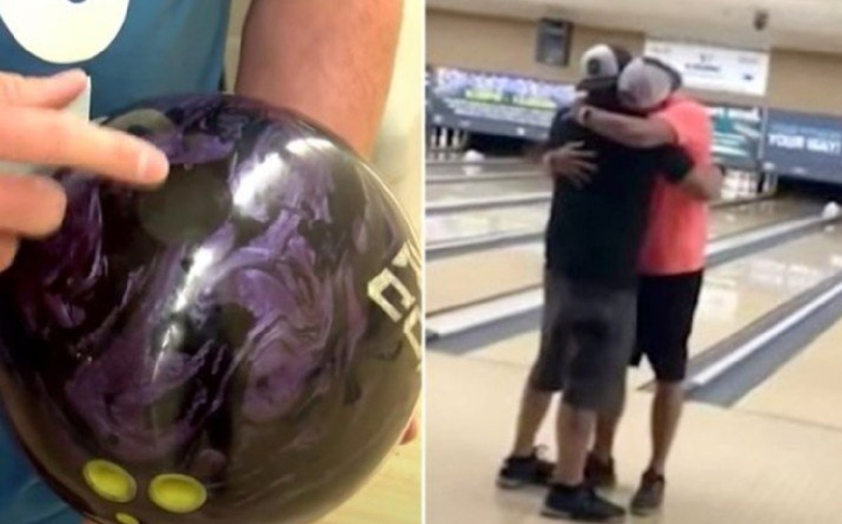Hombre coloca las cenizas de su padre dentro de una bola de bolos; logra 12 chuzas en 12 tiros
