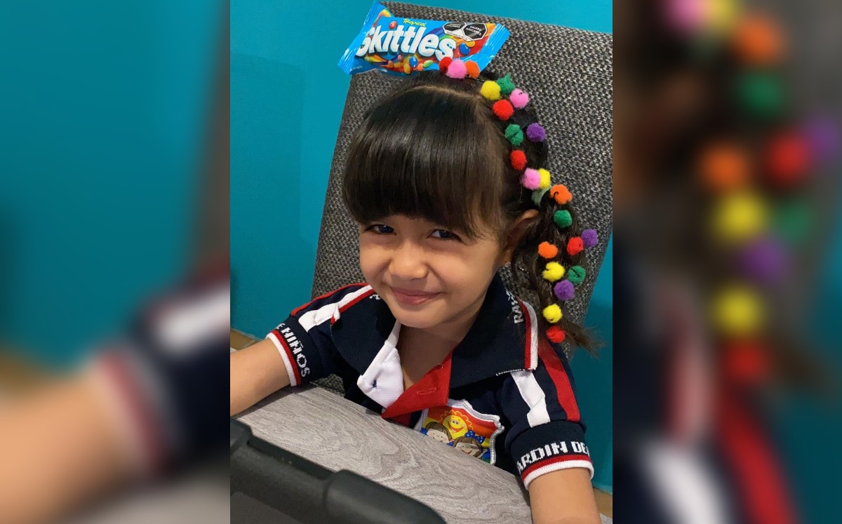 Festejan el Día del Niño con peinados locos
