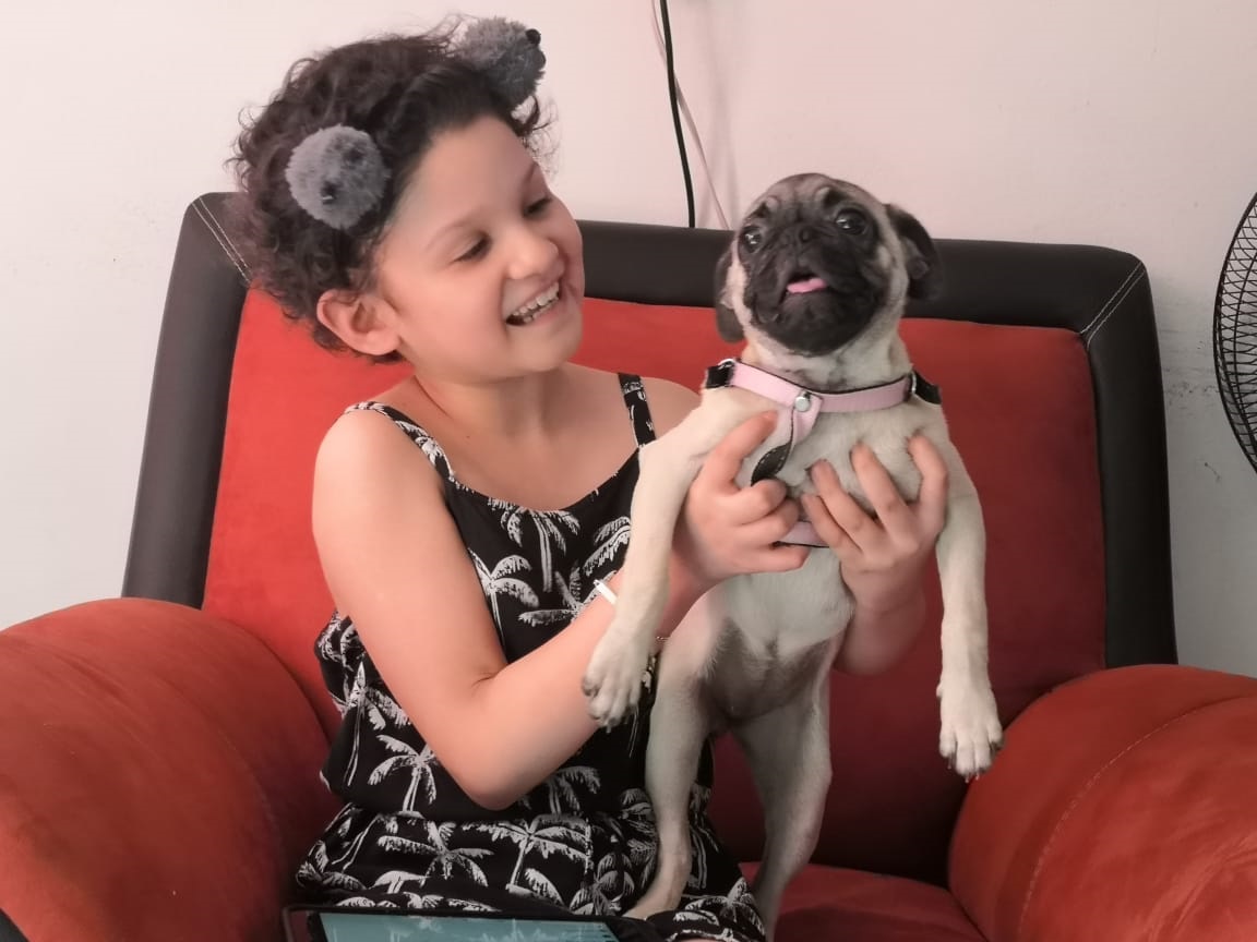 Kim, la pequeña que celebra el Día del Niño tras haber vencido el cáncer