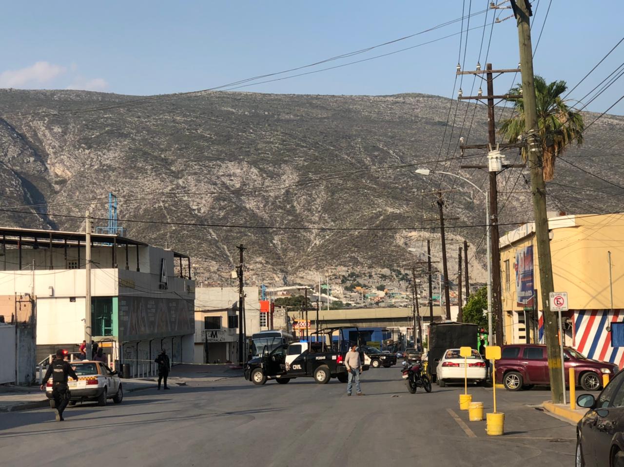 Al menos un policía lesionado tras enfrentamiento en presunto intento de asalto en San Bernabé