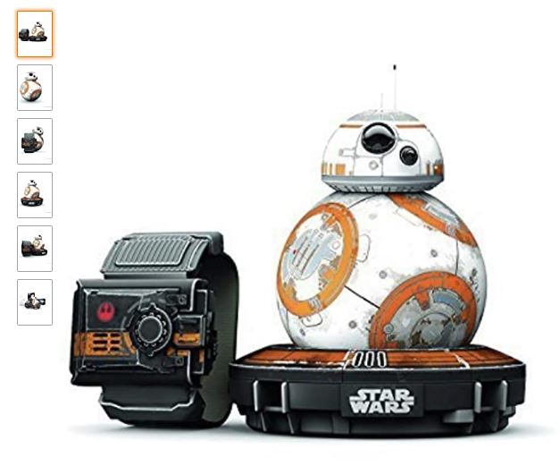 Fanáticos celebran el Día de Star Wars con juguetes