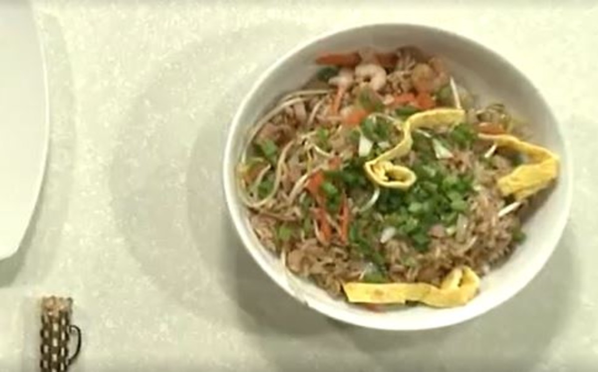 Aprende a preparar un rico arroz frito estilo cantonés (VIDEO) 