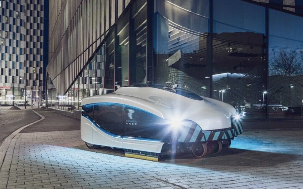 Crean robot del tamaño de un coche para limpiar calles de ciudades