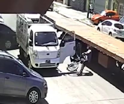 Hombre asalta al asesino de su padre en Argentina