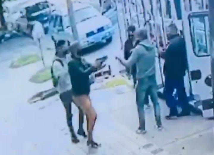 Hombre asalta al asesino de su padre en Argentina