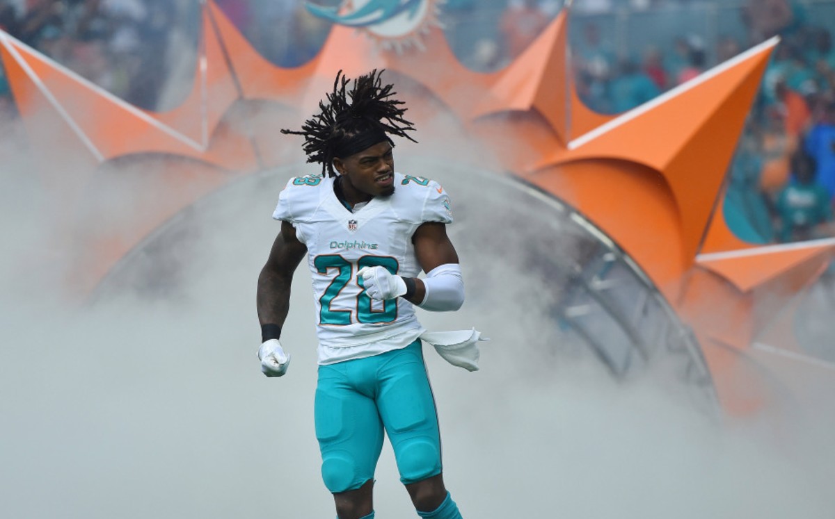 Los Miami Dolphins liberan al safety titular y capitán, Bobby McCain