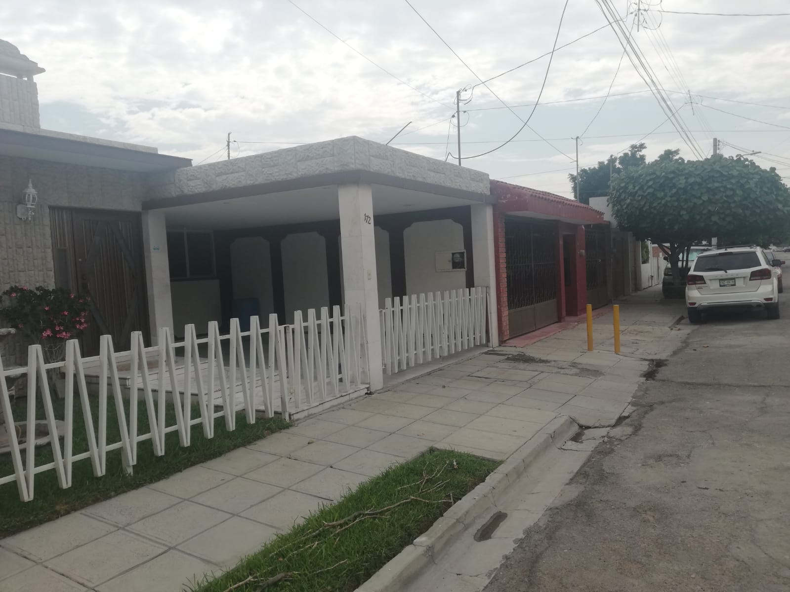 Colonos denuncian desabasto de agua potable e inseguridad en el sector